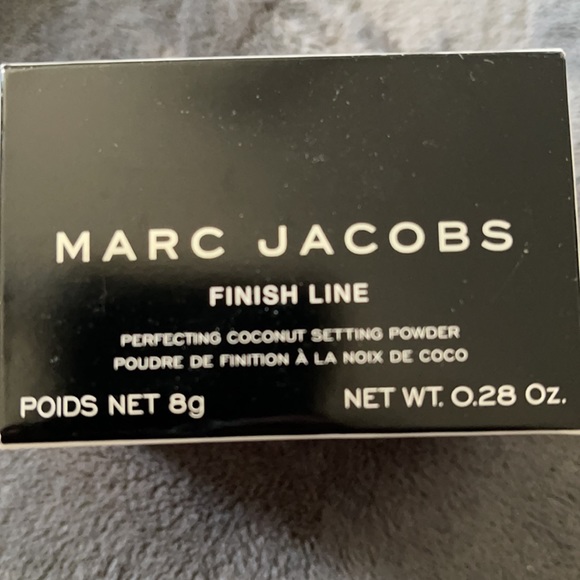 Marc Jacobs Finish Line 34 Invisible Setting Powder - Picture 3 of 6